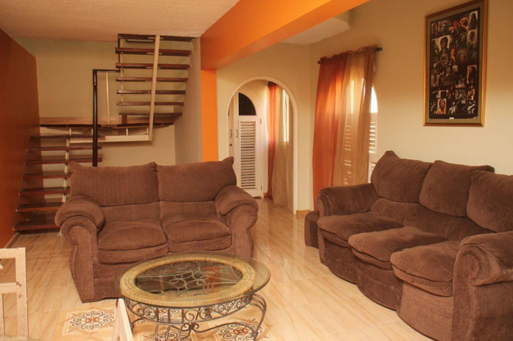 Chill On The Hill Apartment โอโชรีโอส ภายนอก รูปภาพ
